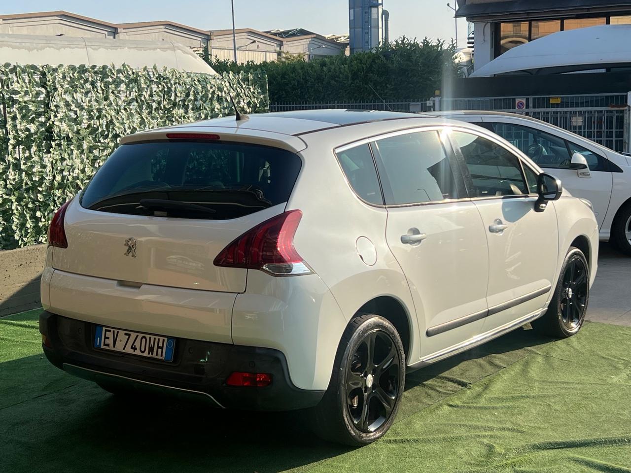 Peugeot 3008 1.6 HDi 115CV Allure