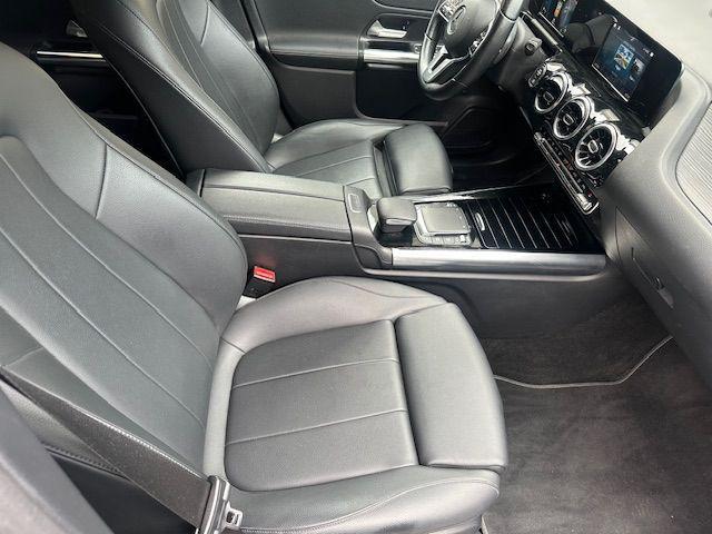 MERCEDES-BENZ GLA 200 d Automatic Sport