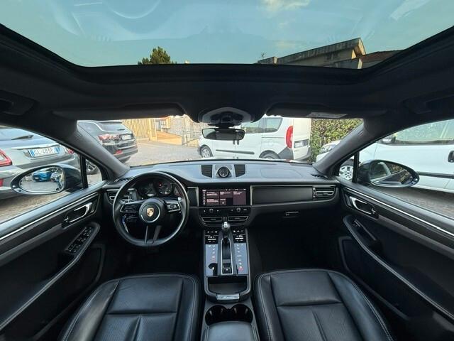 PORSCHE Macan 2.0