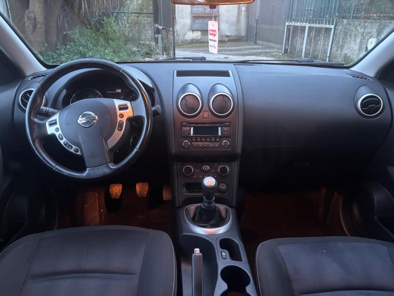 NISSAN QASHQAI 1.5 dCi Tekna 7p - 2011