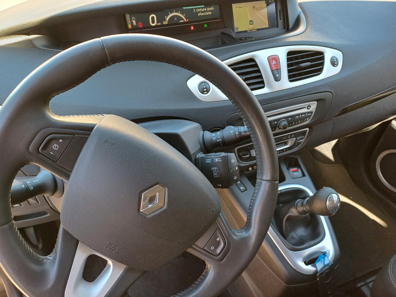 Renault Scenic GRAND 1.5 DCI 7 POSTI