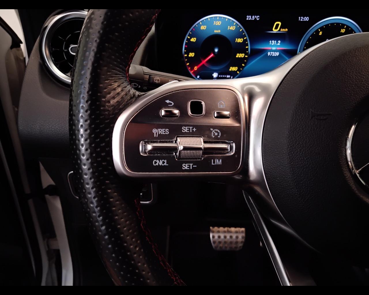 Mercedes-Benz GLB - X247 2019 - GLB 200 d Premium auto