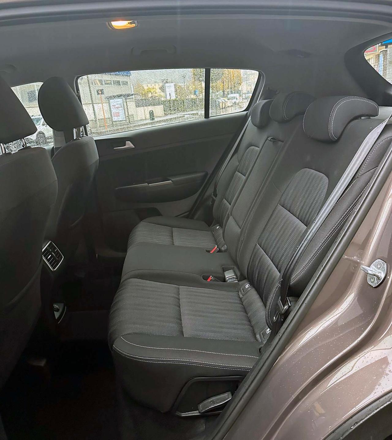 Kia Sportage 1.6 CRDI 136 CV DCT7 2WD Mild Hybrid Business Class Unico Proprietario Fatturabile