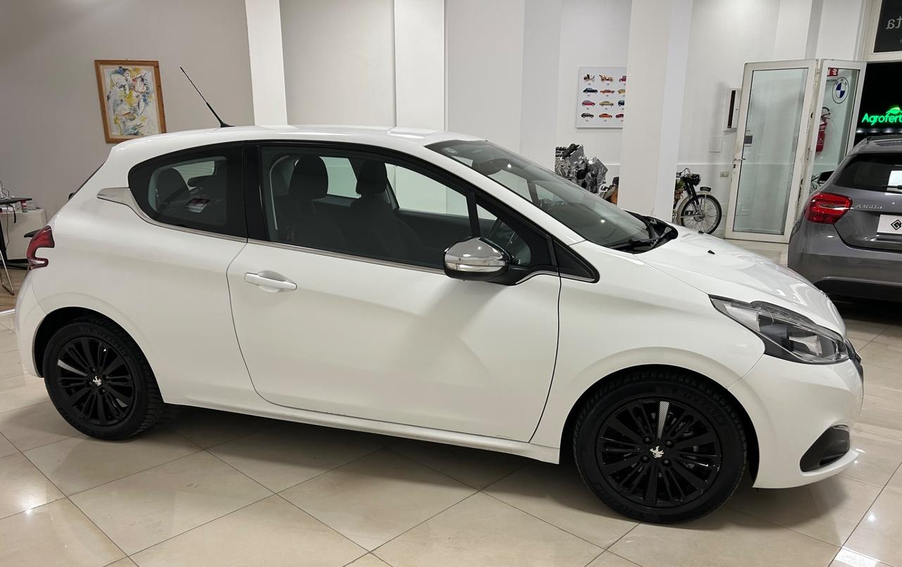 Peugeot 208 BlueHDi 75 3 porte Allure