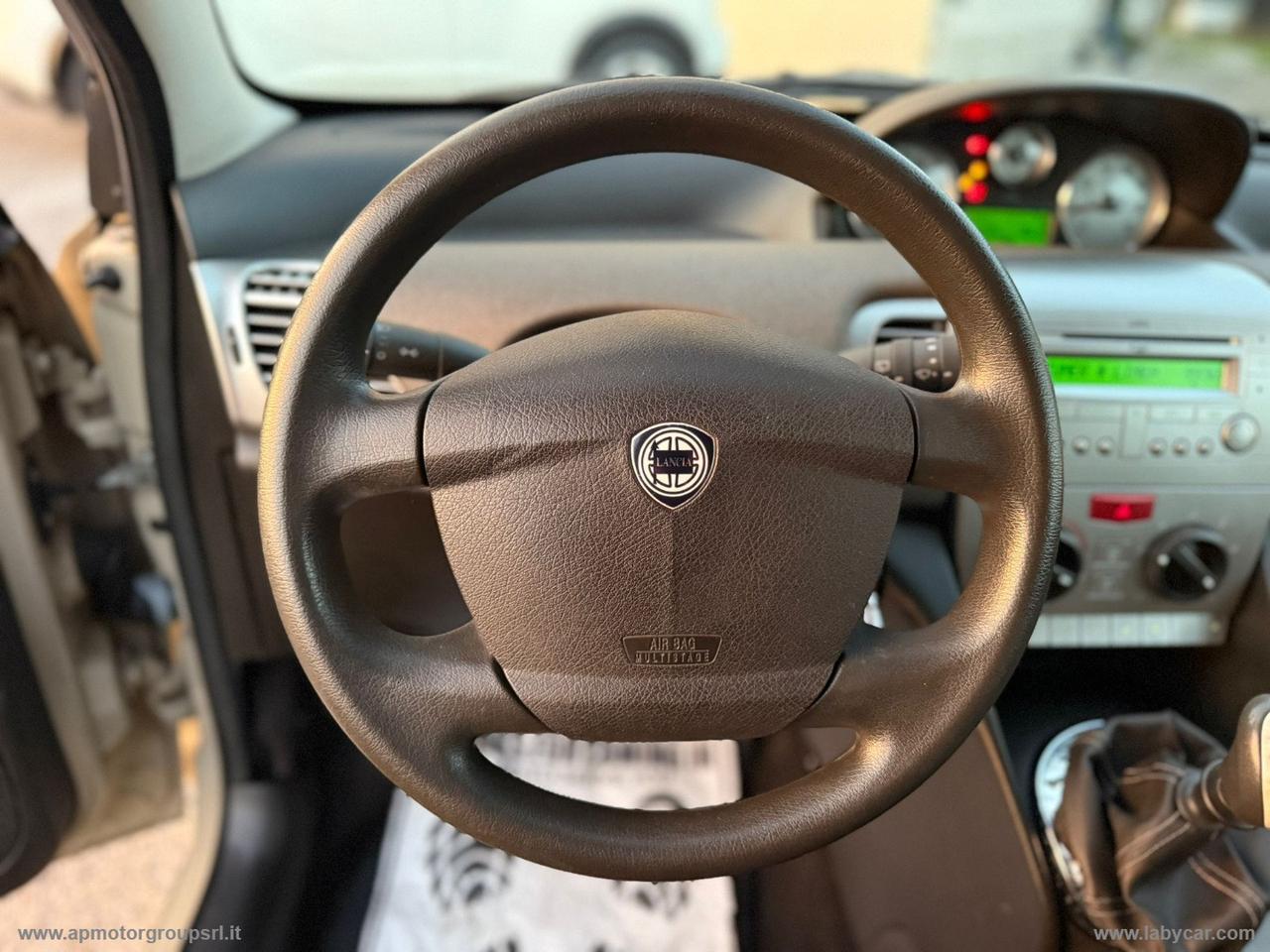 LANCIA Ypsilon 1.4 Oro