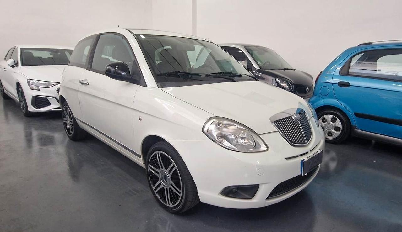 Lancia Ypsilon 1.2 69 CV Elle
