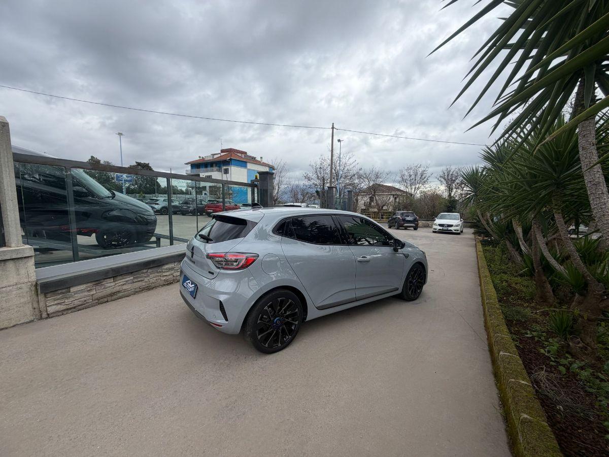 RENAULT - Clio - Full Hybrid E-Tech 145 CV E. Alpine