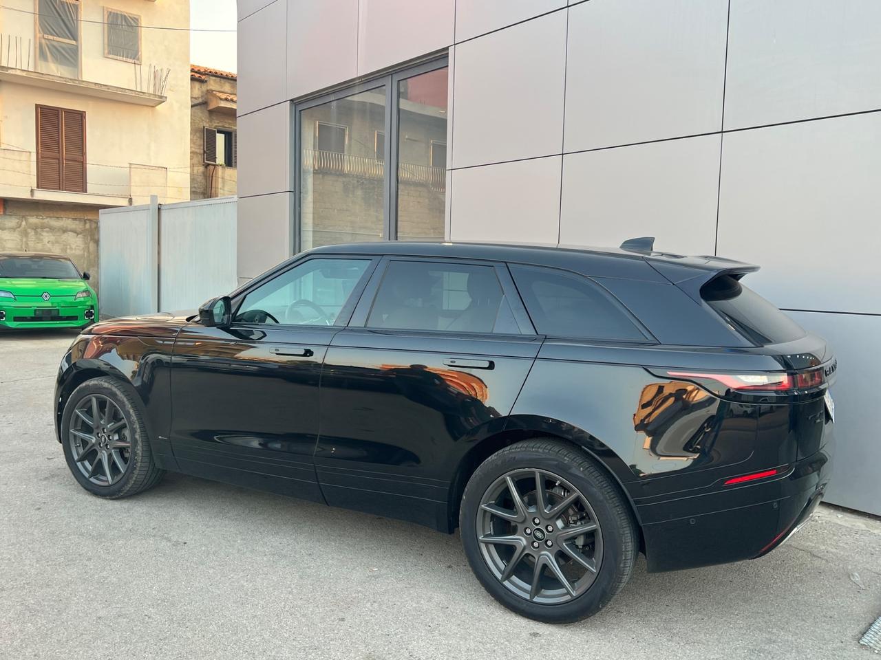 Range Rover Velar R-Dynamic HSE possibilità noleggio no scoring