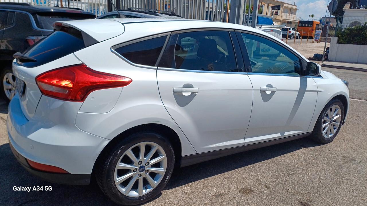 Ford Focus 1.5 TDCi 95 CV Titanium ok neopatentati