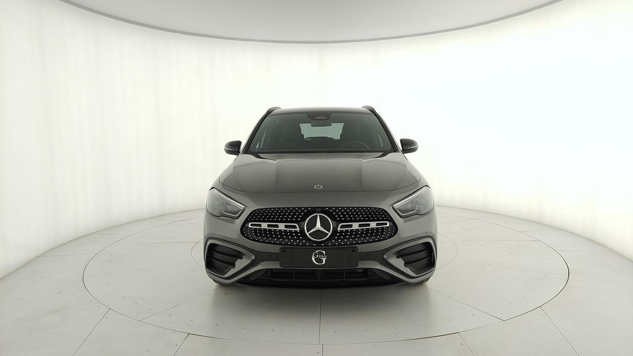 Mercedes-Benz GLA 200 d automatic