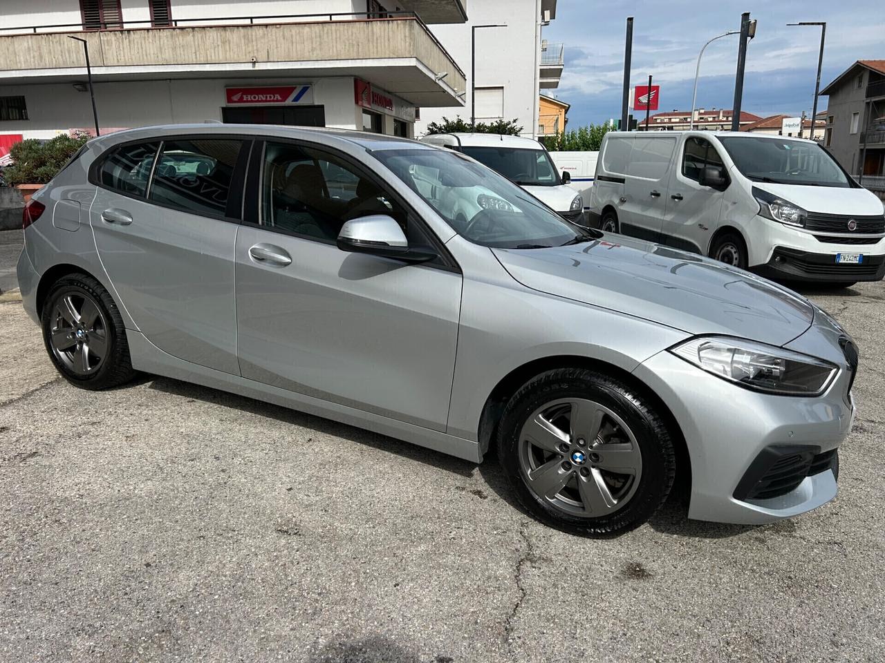 BMW 116d 5 porte Business Advantage 2020