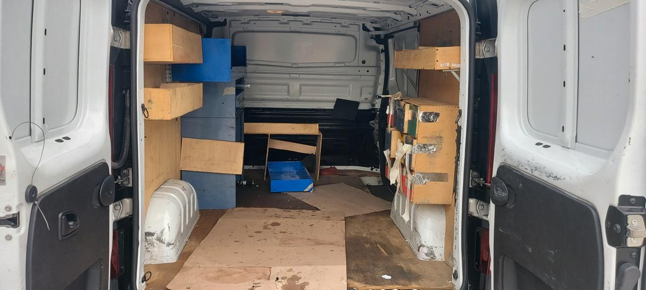 Renault Trafic T27 2.0 dCi MAXI E6 DTEMP