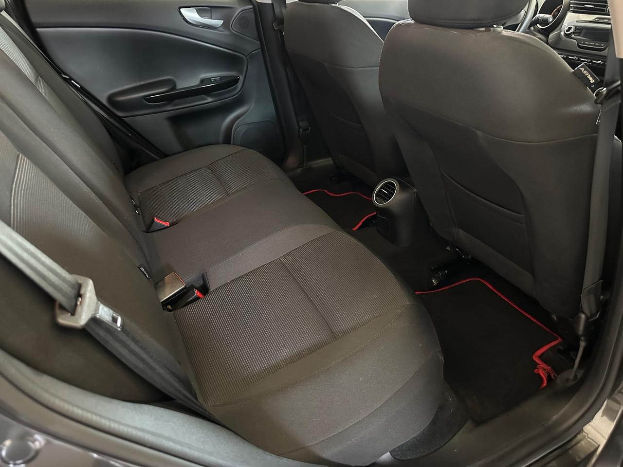 Alfa Romeo Giulietta 1.4 GPL Distinctive Ok Neopatentati