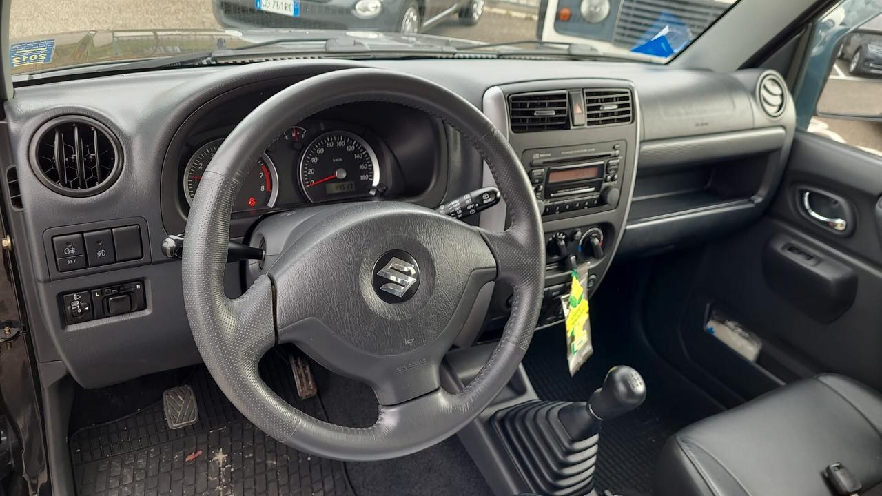Suzuki Jimny 1.3i 16V cat 4WD JLX
