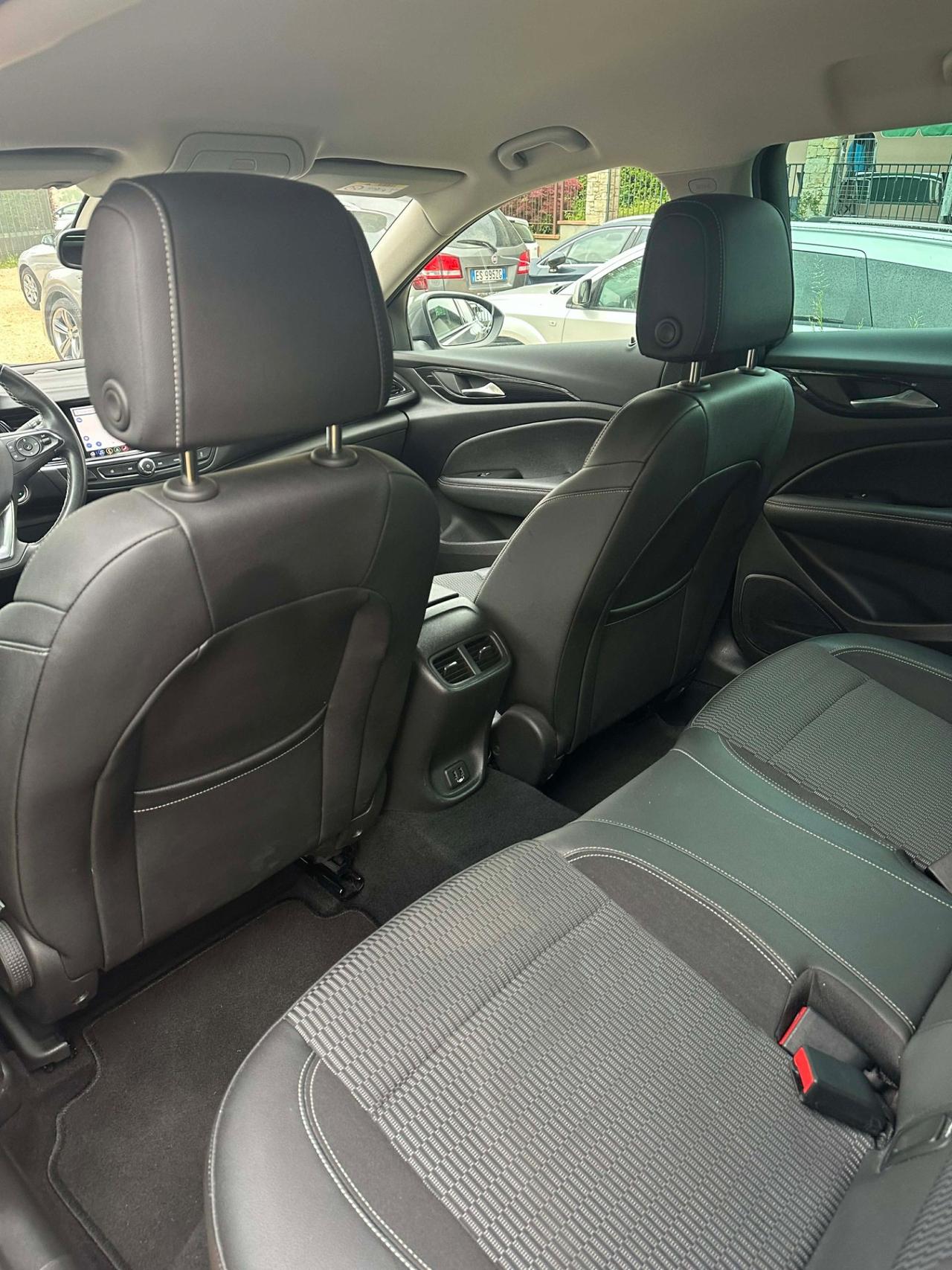 Opel INSIGNA 1.6 CDTI ST COSMO KMCERT NAVI EU6