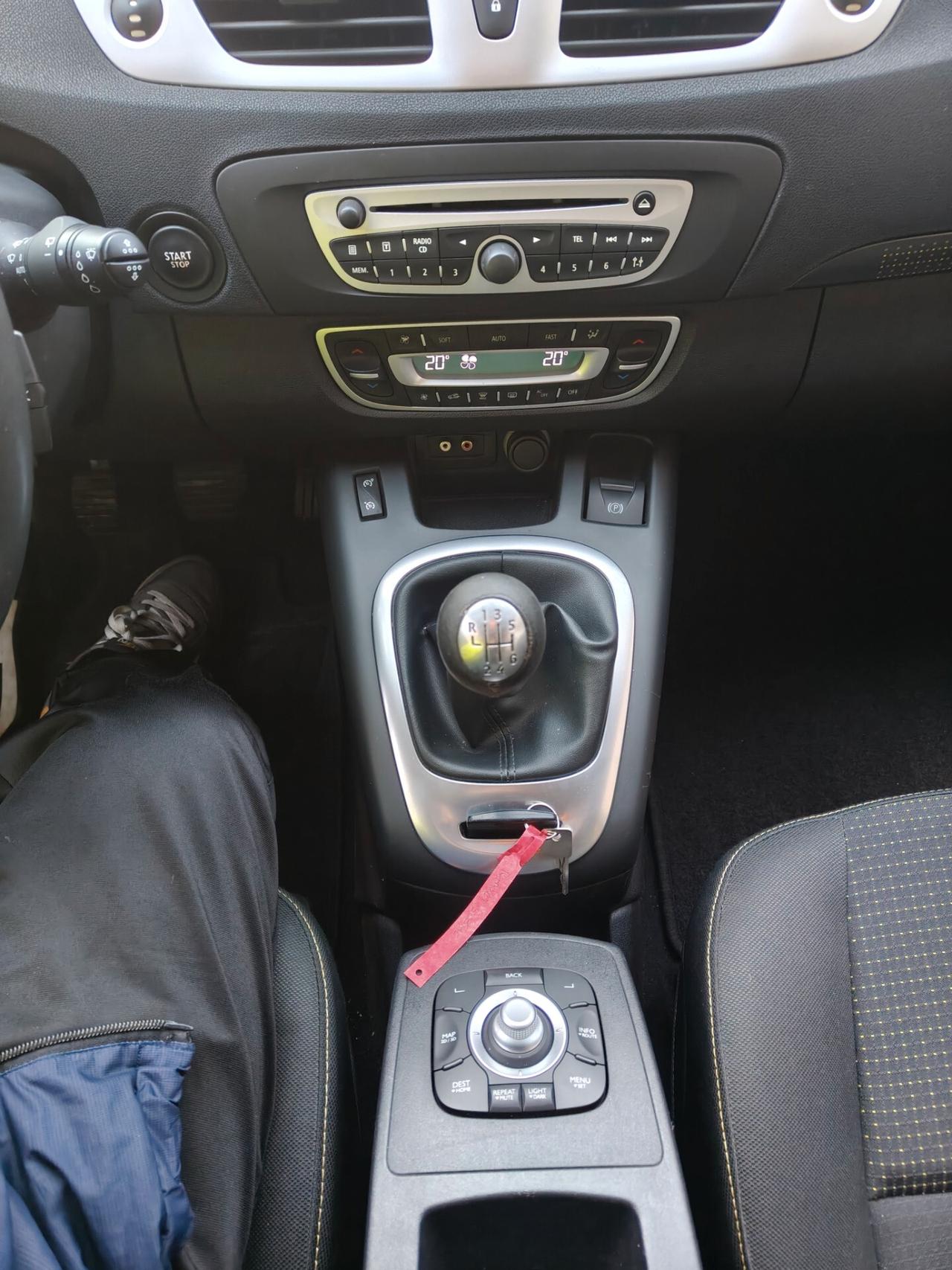 Renault Scenic Scénic X-Mod 1.9 dCi 130CV Luxe