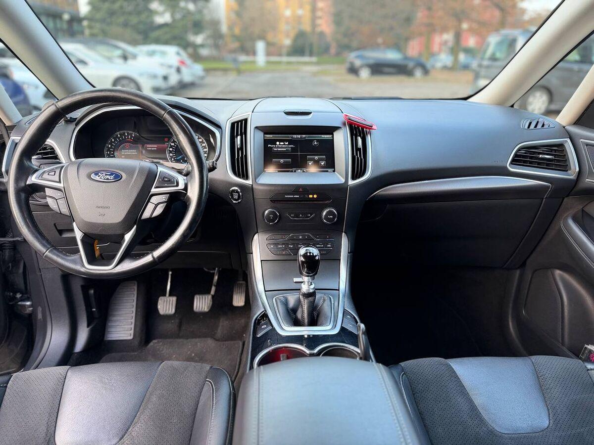 Ford Galaxy 2.0 tdci Titanium Business s&s 150cv 7 POSTI!