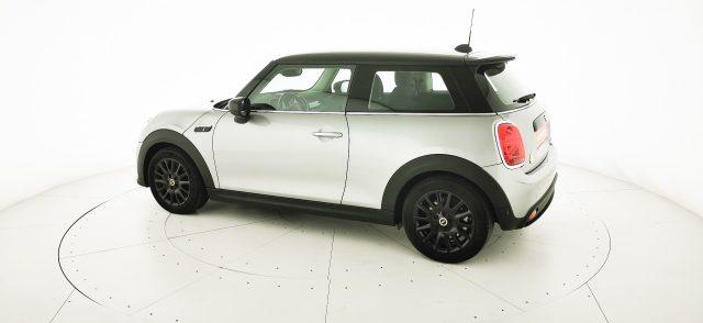 MINI Cooper SE Essential