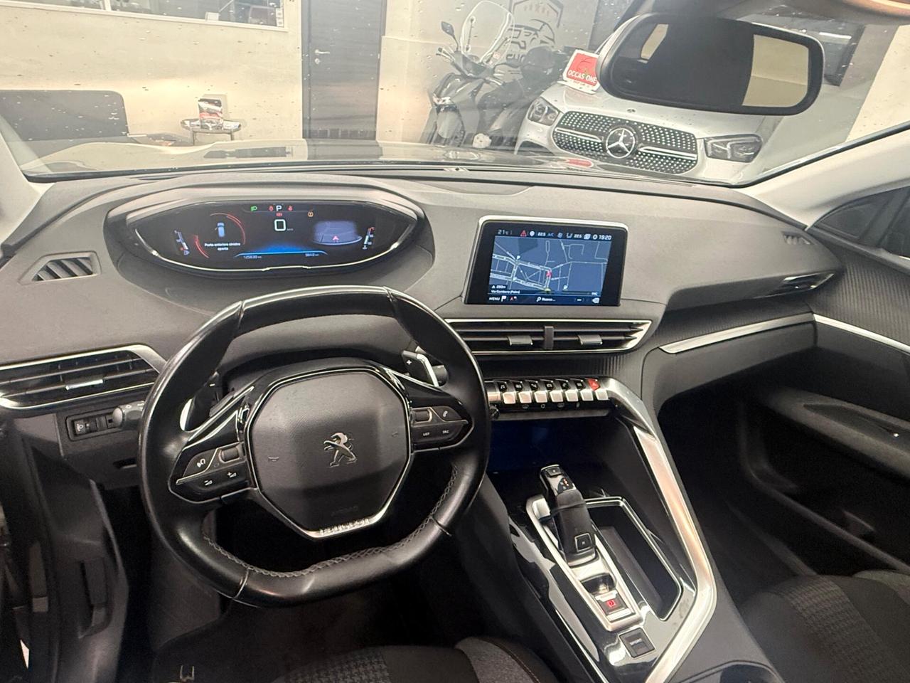 Peugeot 3008 BlueHDi 130 S&S EAT8 Business