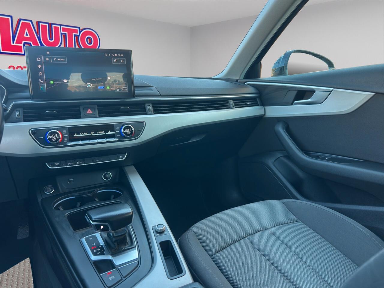 Audi A4 Avant 40 TDI quattro S tronic Business Advanced
