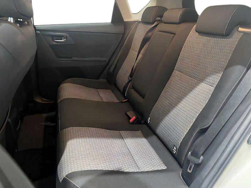 Toyota Auris 1.8 Hybrid Style