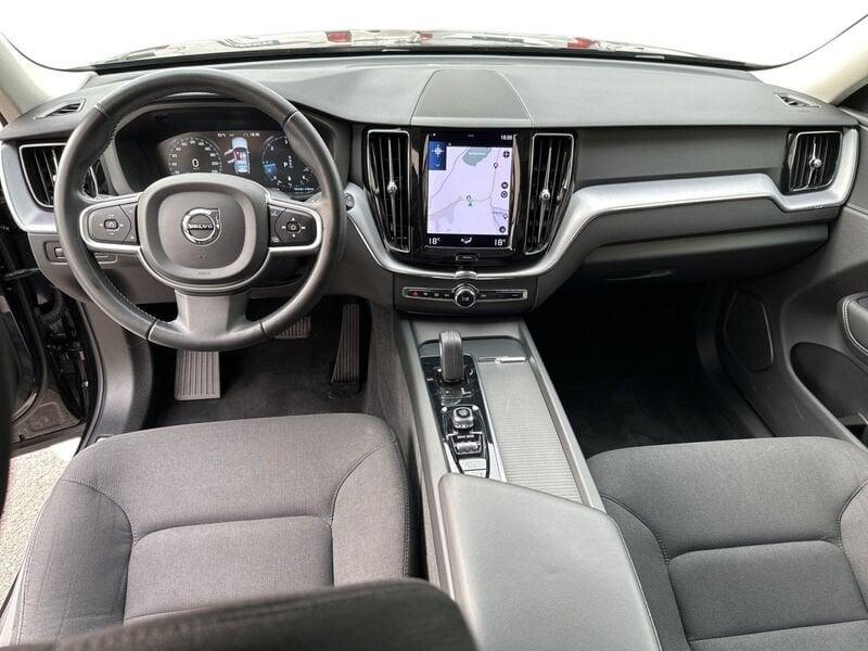 Volvo XC60 B4 AWD 211 Cv Geartronic Momentum Pro