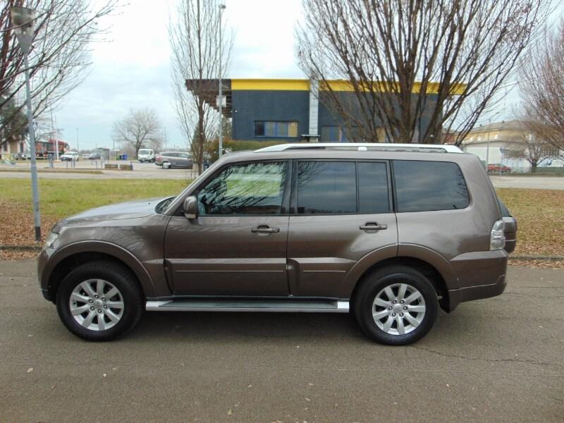 MITSUBISHI Pajero (2006-2009) Pajero 3.2 DI-D 1...