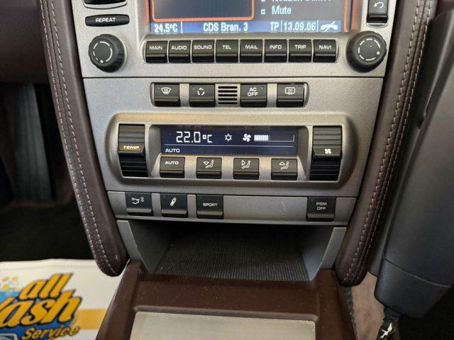 PORSCHE 911 Turbo Cabriolet //SPORT-CHRONO//COCOA//