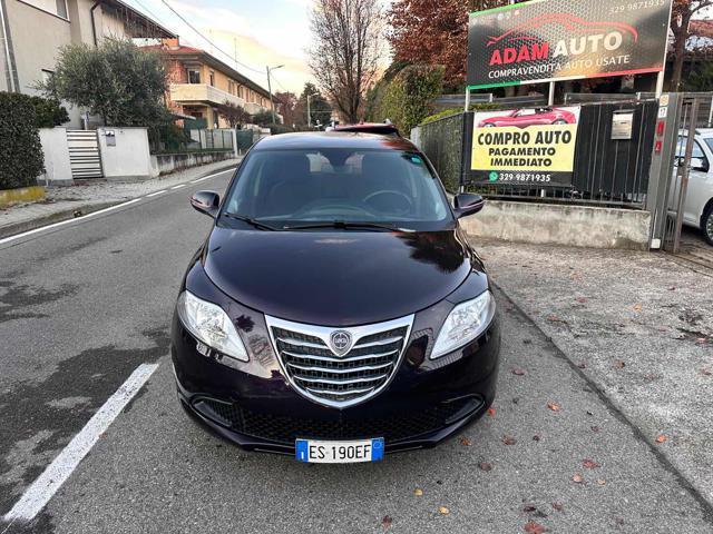LANCIA Ypsilon 1.2 69 CV 5 porte Platinum