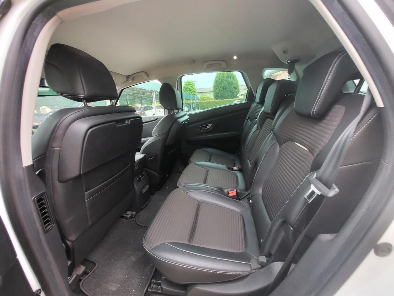 Renault Scenic Scénic dCi 8V 110 CV EDC Energy Bose