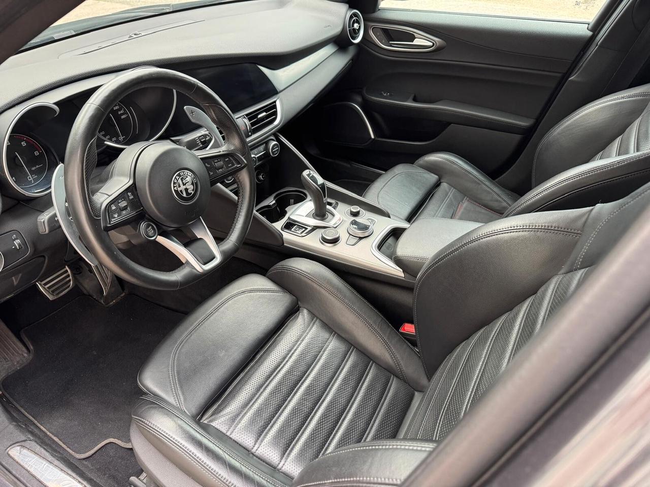 Alfa Romeo Giulia 2.2 t Veloce Ti Q4 210 cv START