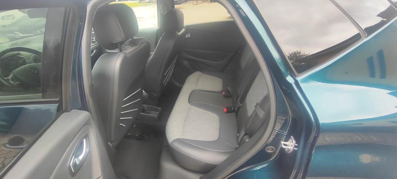 Renault Captur dCi 8V 90 CV EDC Sport Edition