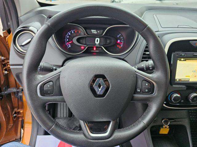 RENAULT Captur 0.9 TCe 12v 90cv - OK NEOPATENTATI - "DA VETRINA"