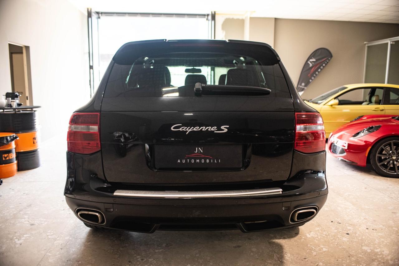 Porsche Cayenne 4.8 S