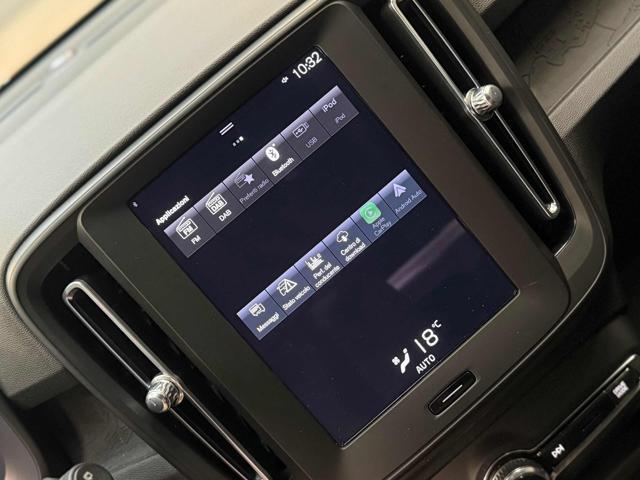 VOLVO XC40 T4 Recharge Plug-in Hybrid automatico Essential