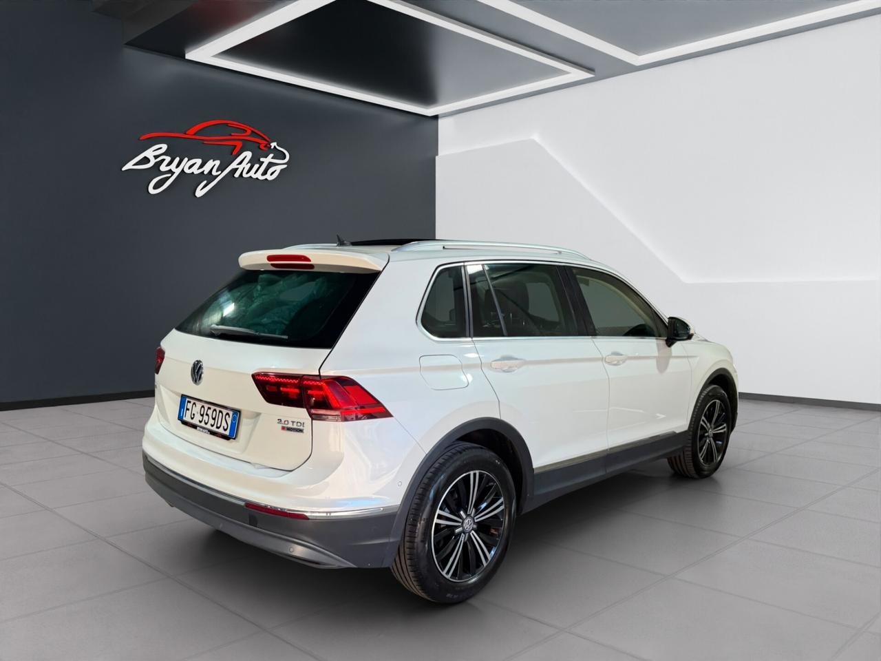 Volkswagen Tiguan 2.0 TDI SCR DSG 4MOTION Business BMT