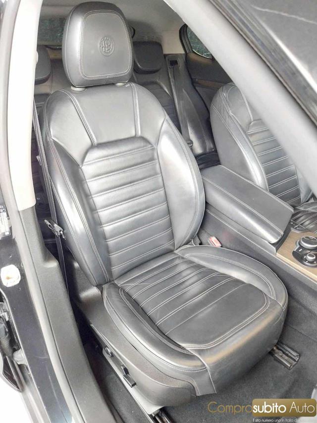 ALFA ROMEO Stelvio 2.0 Turbo 280 CV AT8 Q4 Super