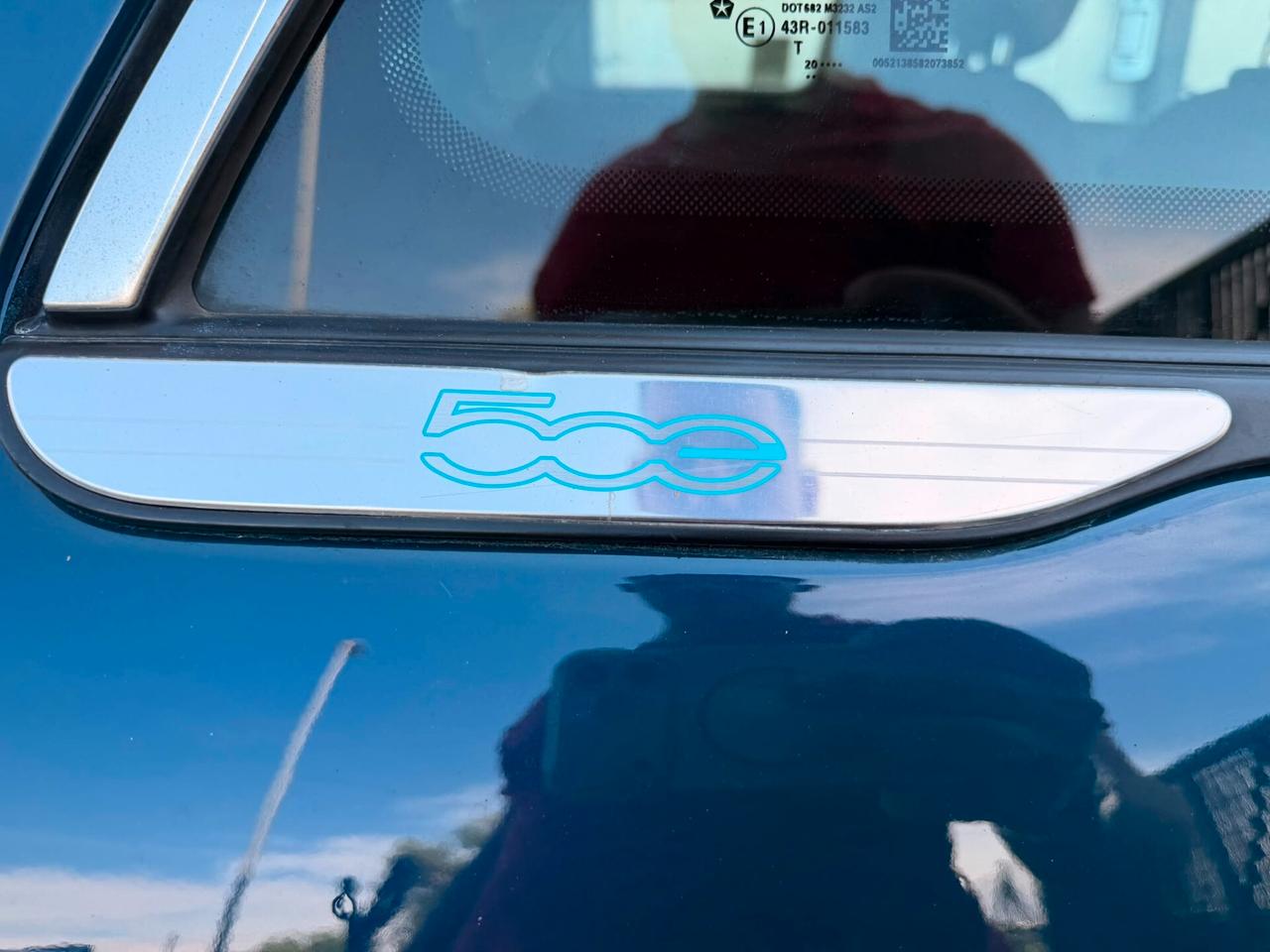 Fiat 500 500e Berlina 42 kWh La Prima