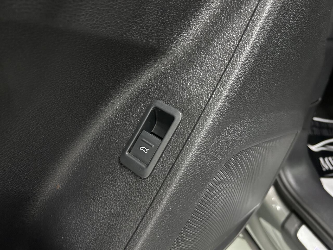 Audi Q3 35 TDI 2.0cc 150cv quattro Stronic Sline