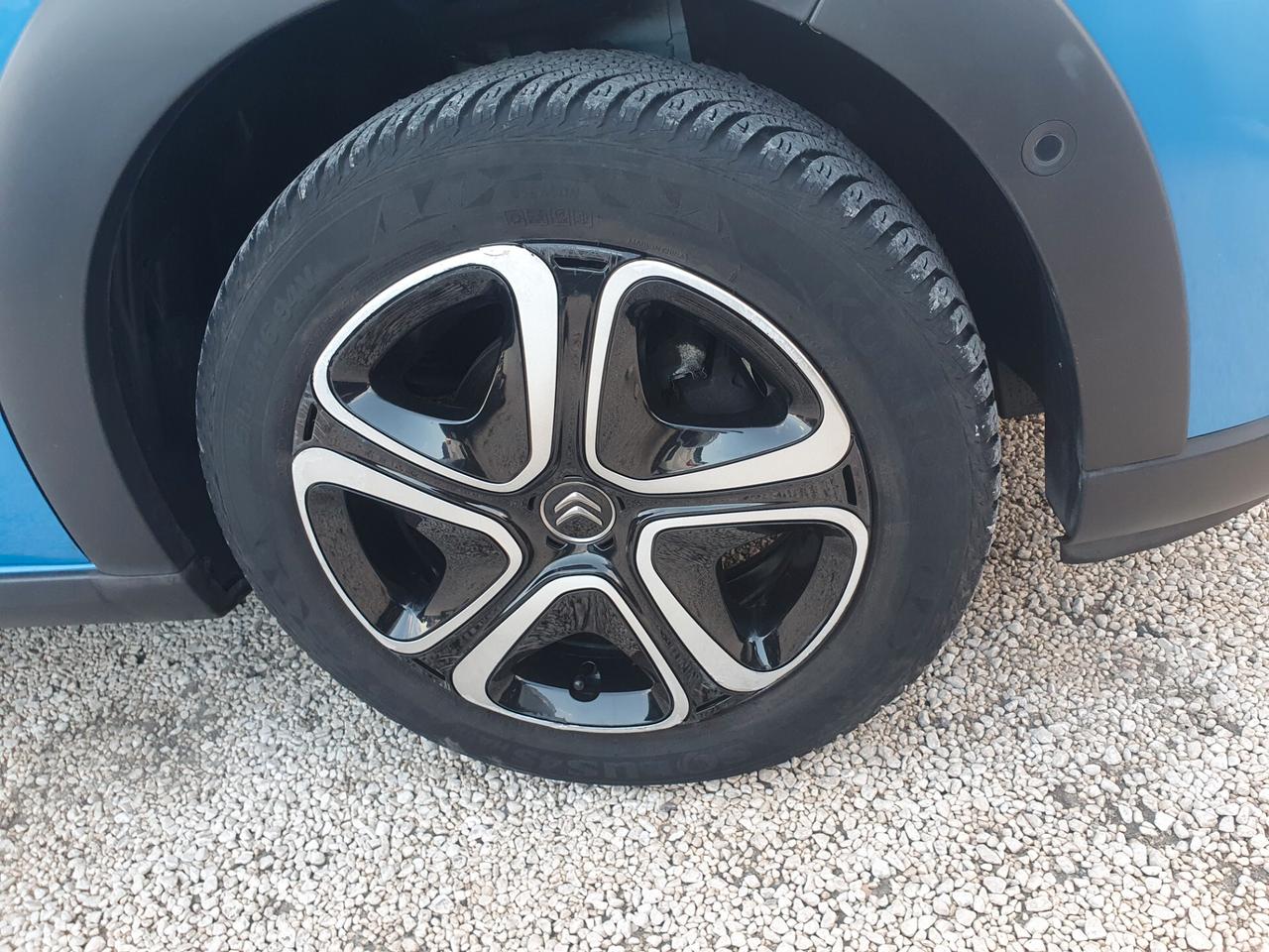 Citroen C3 PureTech 82 GPL Shine