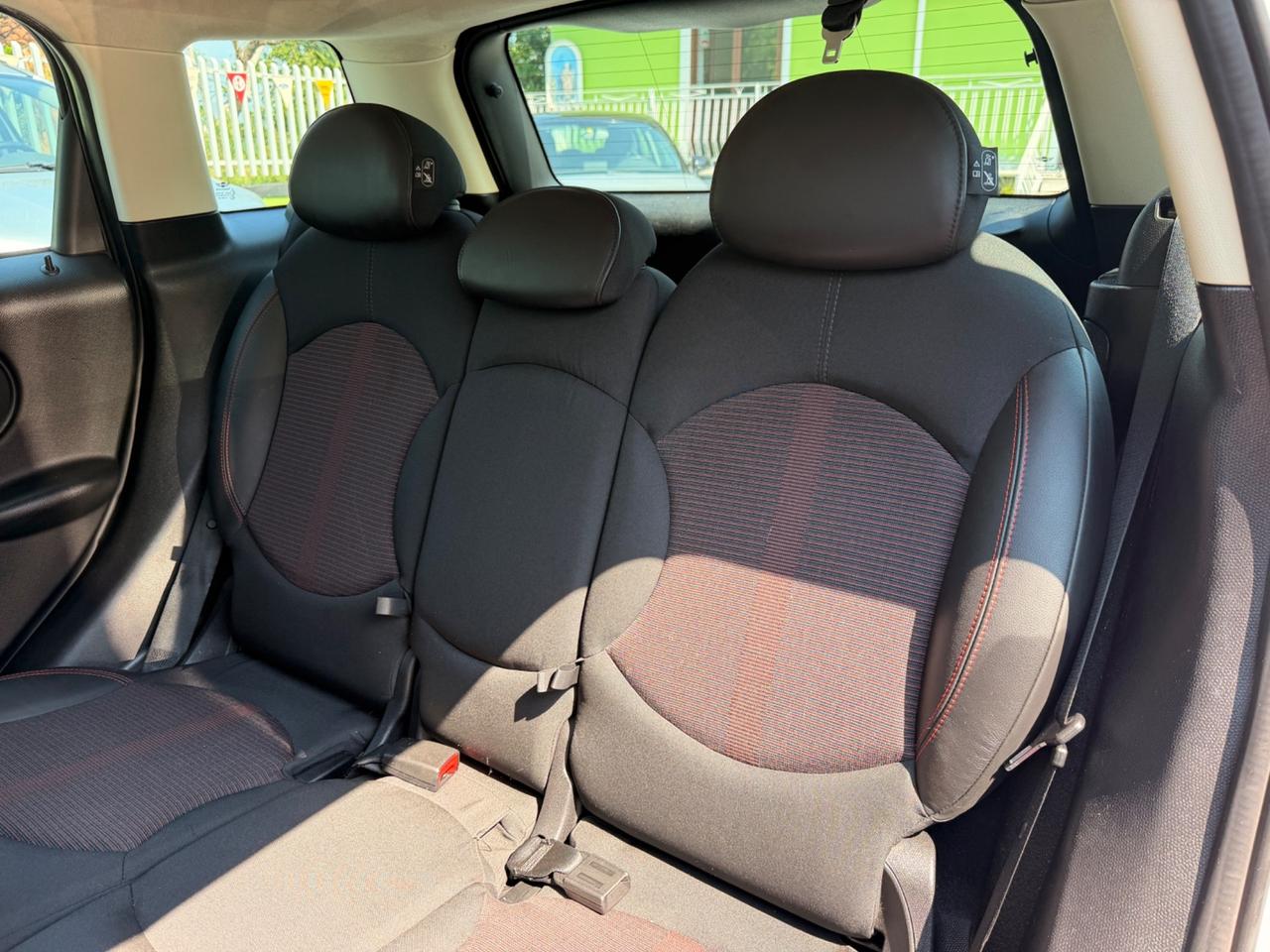 Mini Cooper D Countryman 1.6 175.000 KM