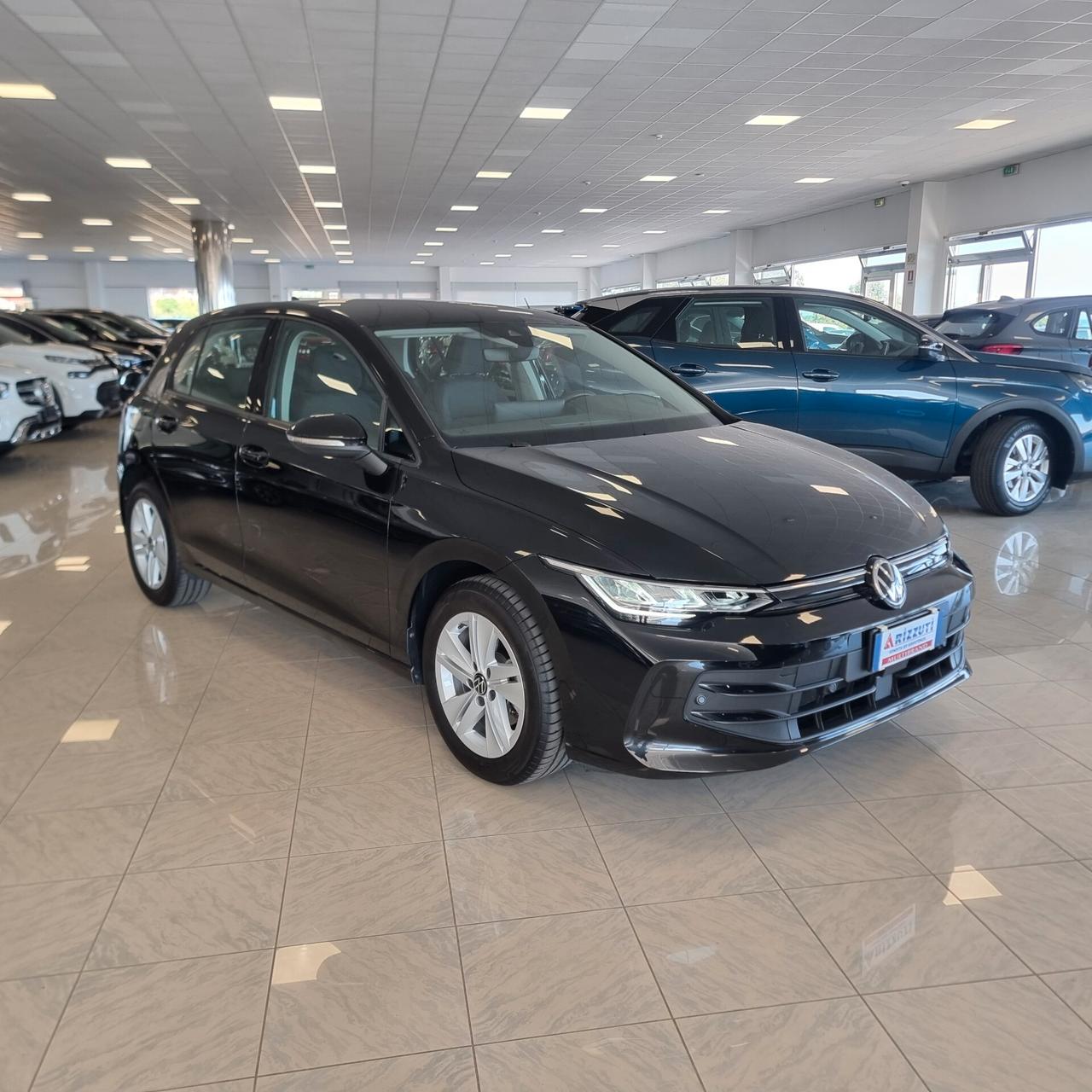 VOLKSWAGEN GOLF 8 LIFE 2.0 TDI 115cv Euro 6E