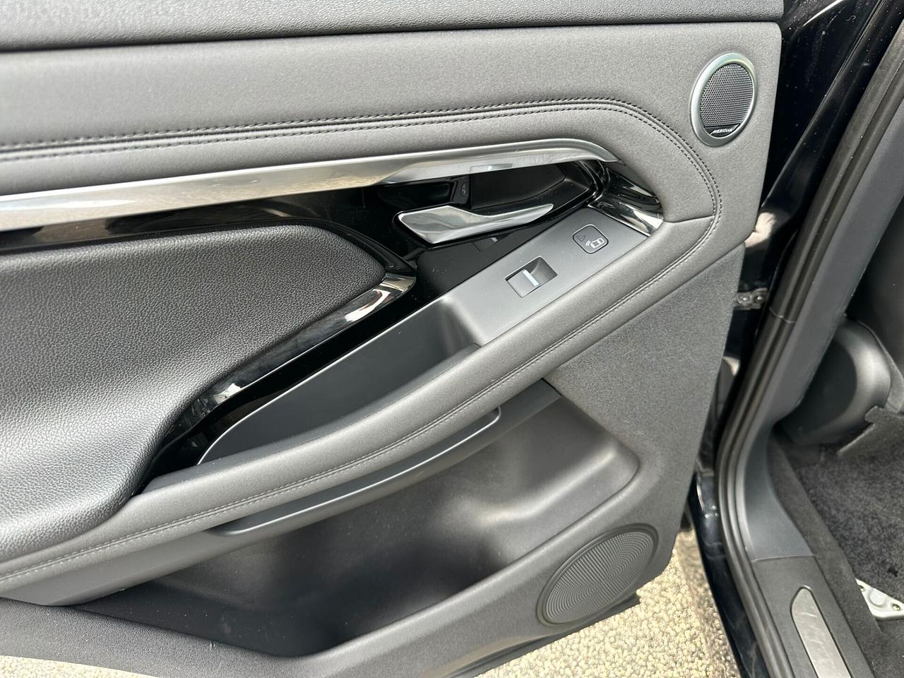 Land Rover Range Evoque 2.0D I4-L.Flw 150CV AWD Aut R-Dynamic HSE