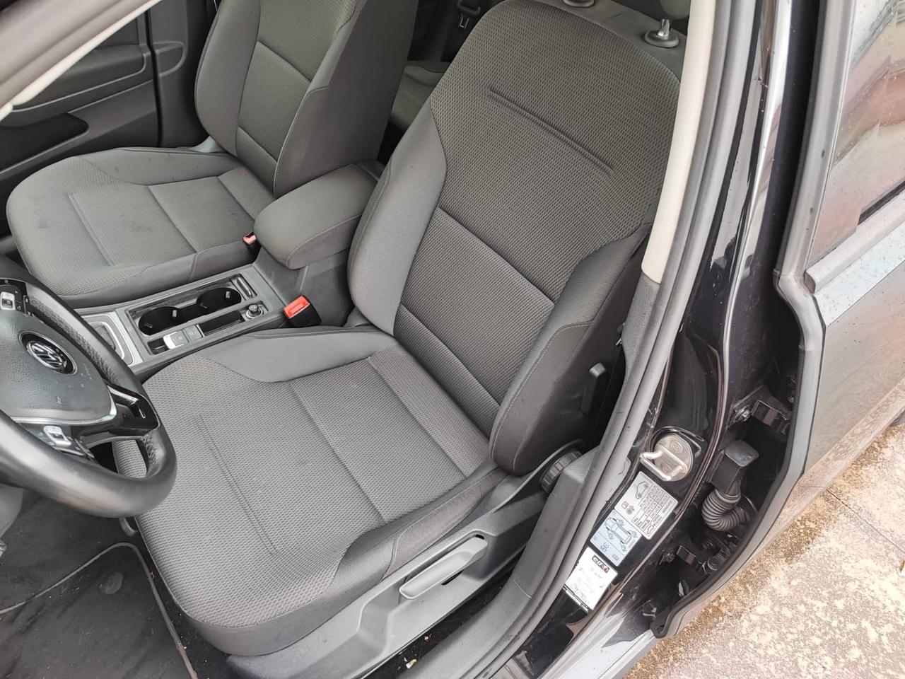 Volkswagen Golf Variant 1.6 TDI 115 CV DSG Highline BlueMotion Tech.