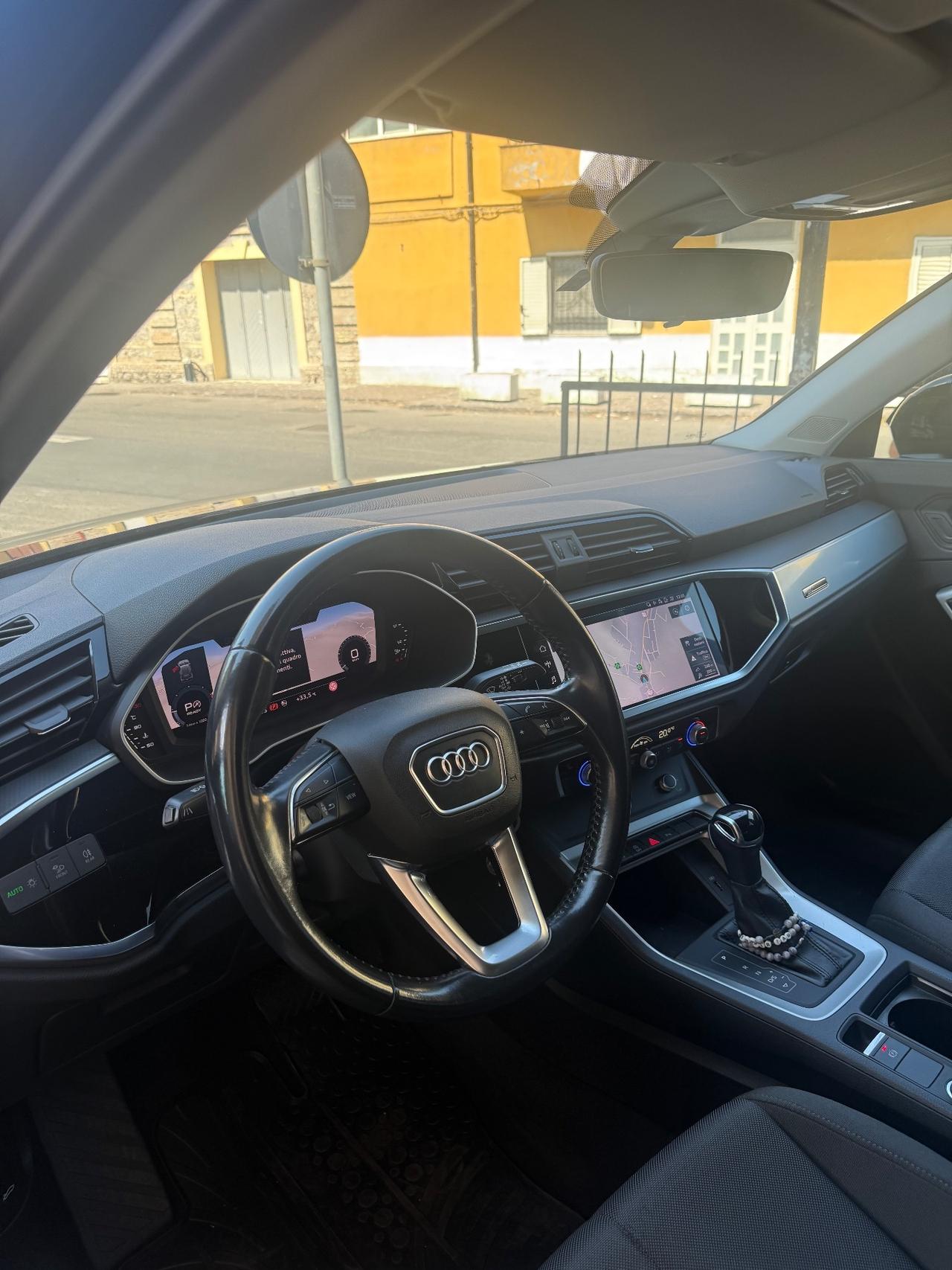 Audi Q3 35 TDI