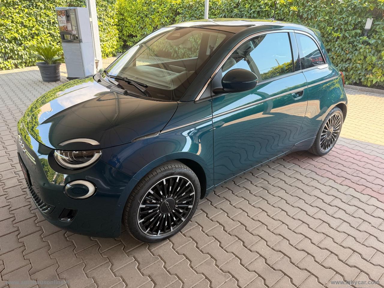 FIAT 500 La Prima Berlina 42 kWh