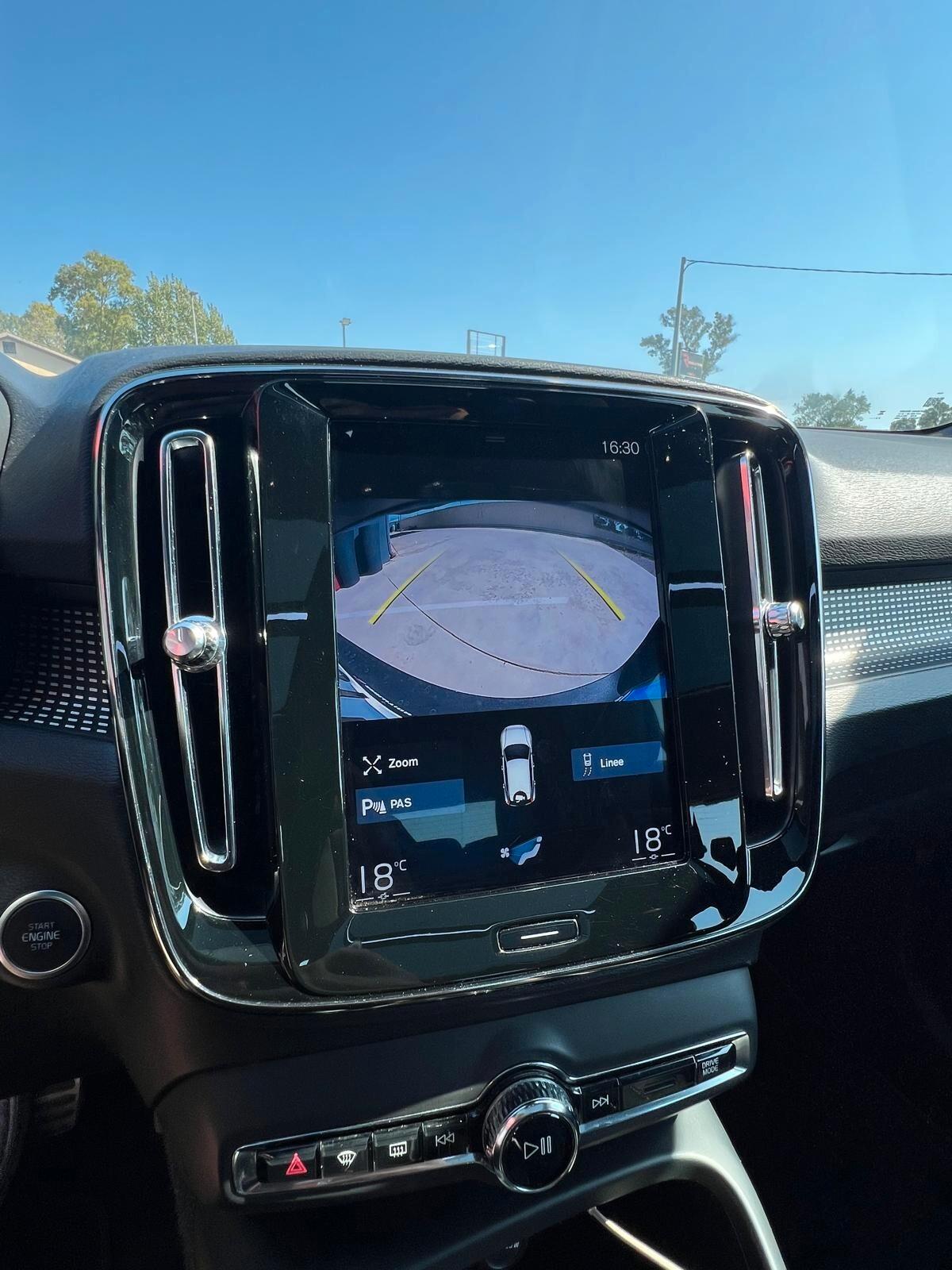 Volvo XC40 D4 AWD Geartronic R-design