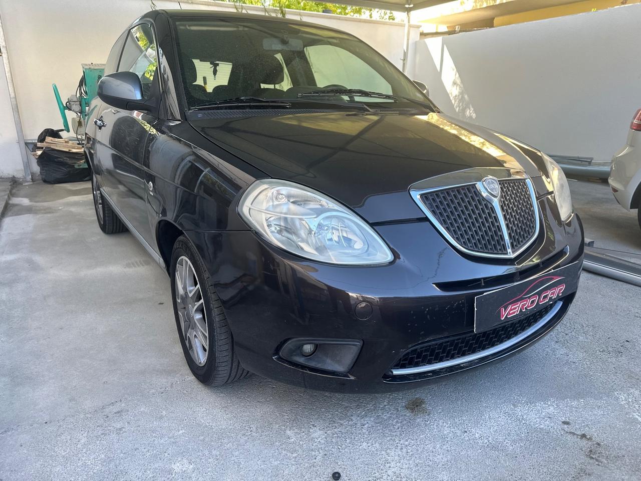 Lancia Ypsilon 1.2 Platino