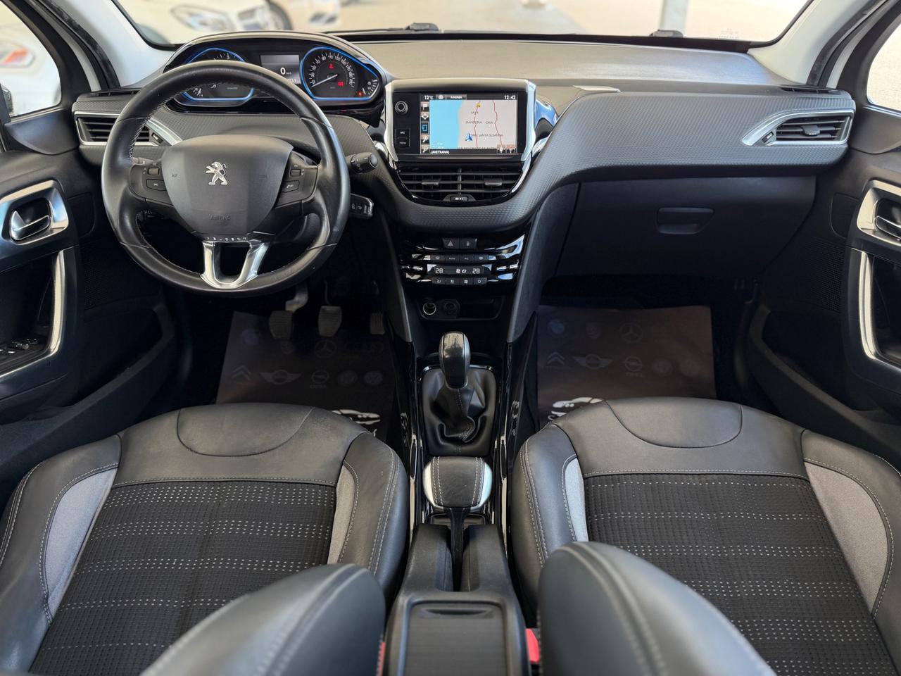 Peugeot 2008 BlueHDi 100 Allure FULL