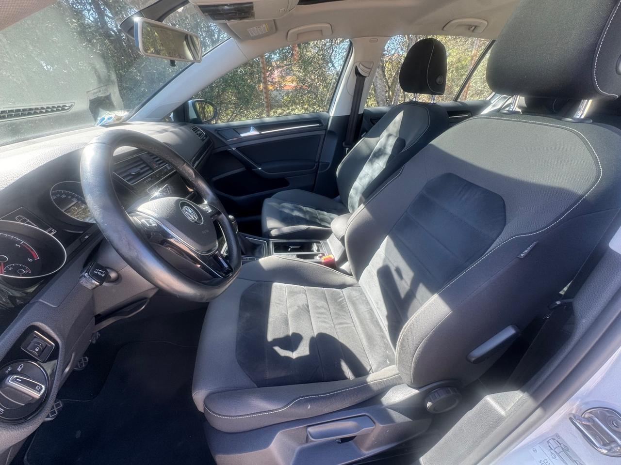 Volkswagen Golf 2.0 TDI DSG 5p. Highline BlueMotion Technology